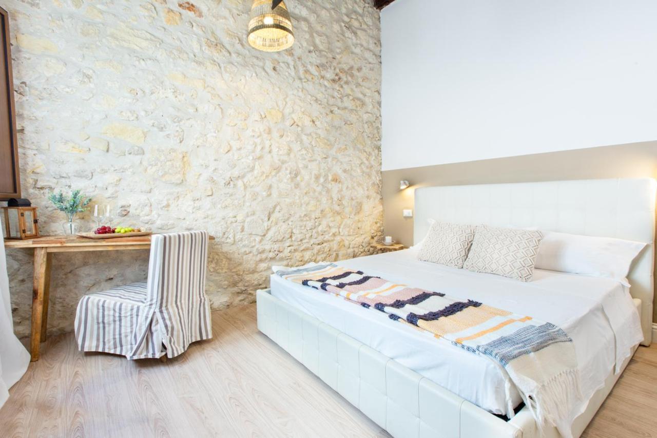 Maison Garibaldi Cagliari Bagian luar foto