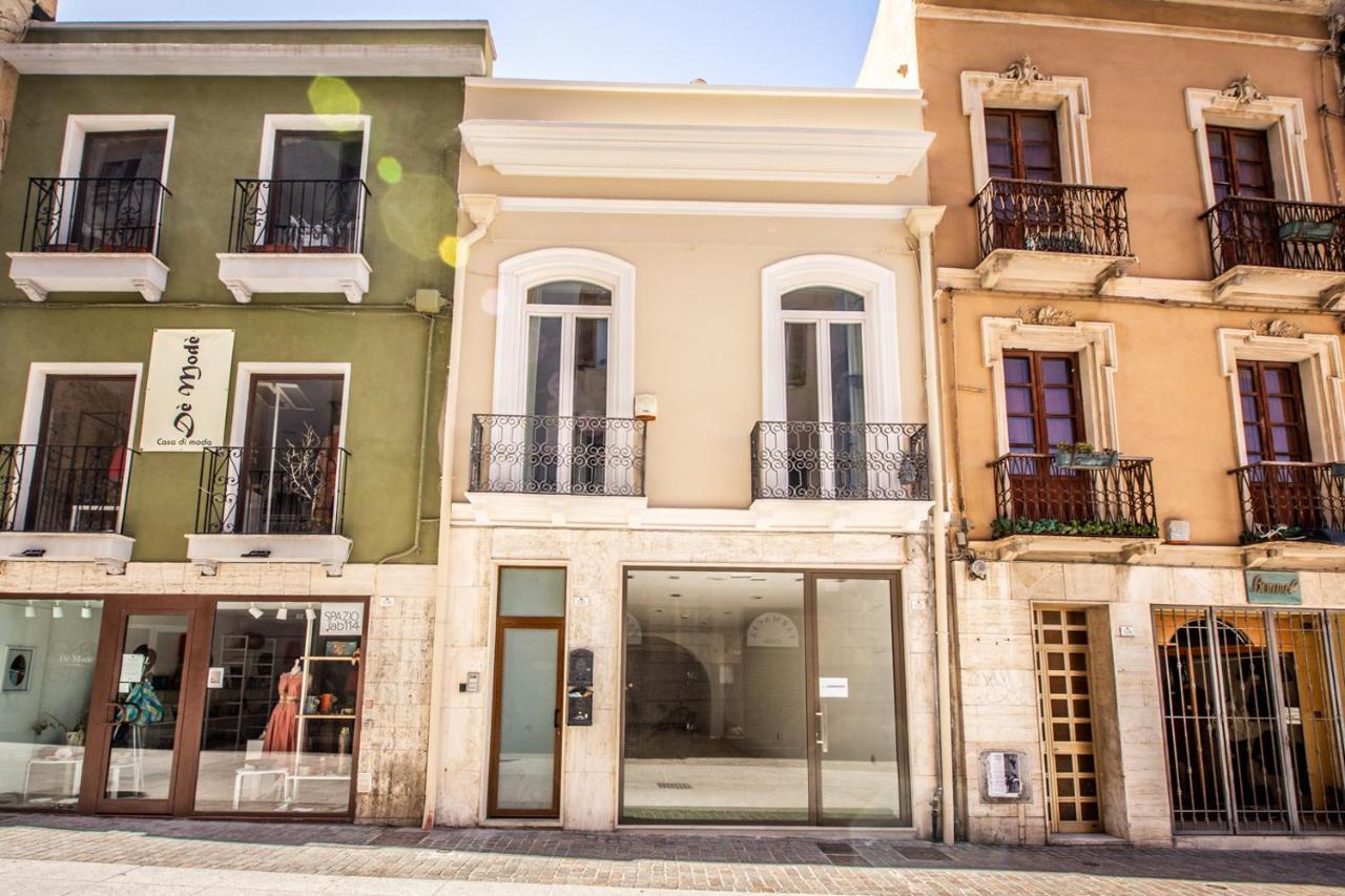Maison Garibaldi Cagliari Bagian luar foto